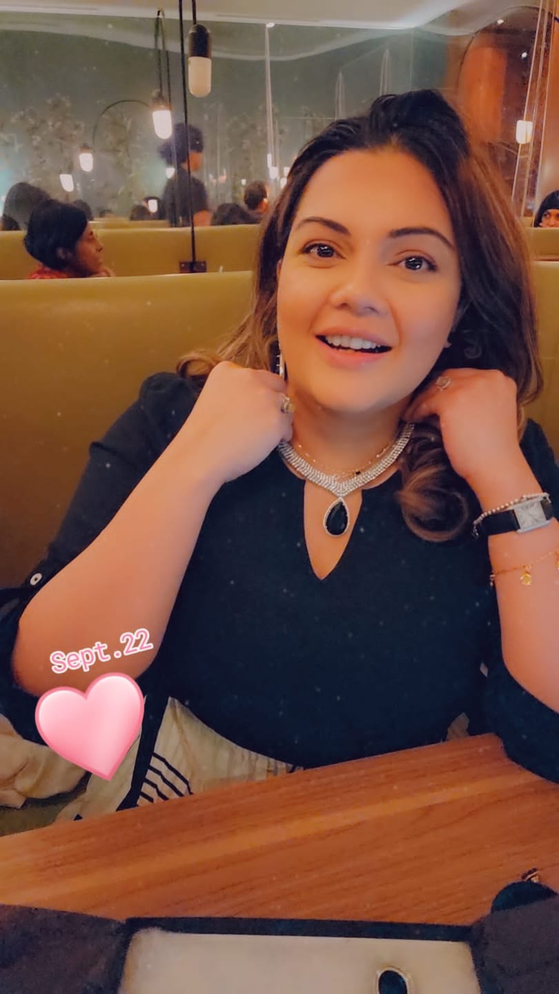 Customer photo review of Sharmine - Paved Silver AD Necklace Set