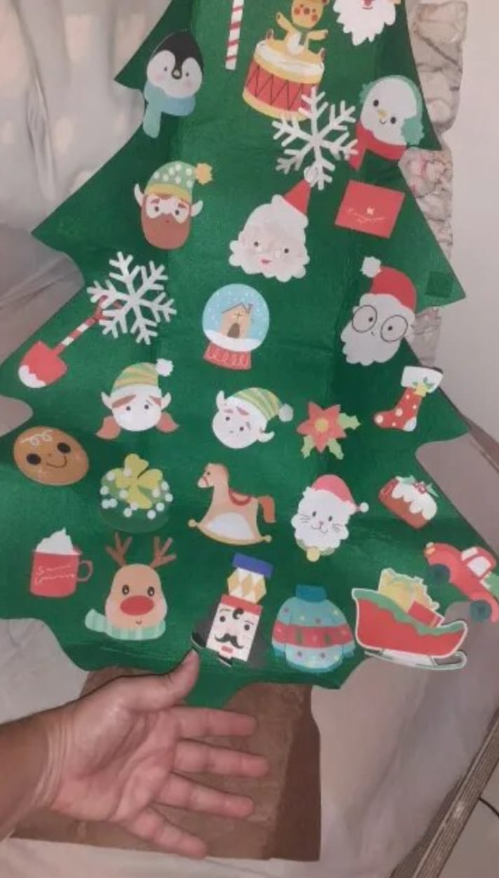 Customer photo review of Sapin de Noël Montessori en feutrine