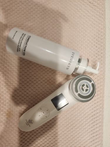 Customer photo review of EvenSkyn® Conduction Gel (300ml)