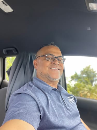 Customer photo review of Chuuk Men's Short Sleeve Shirt
