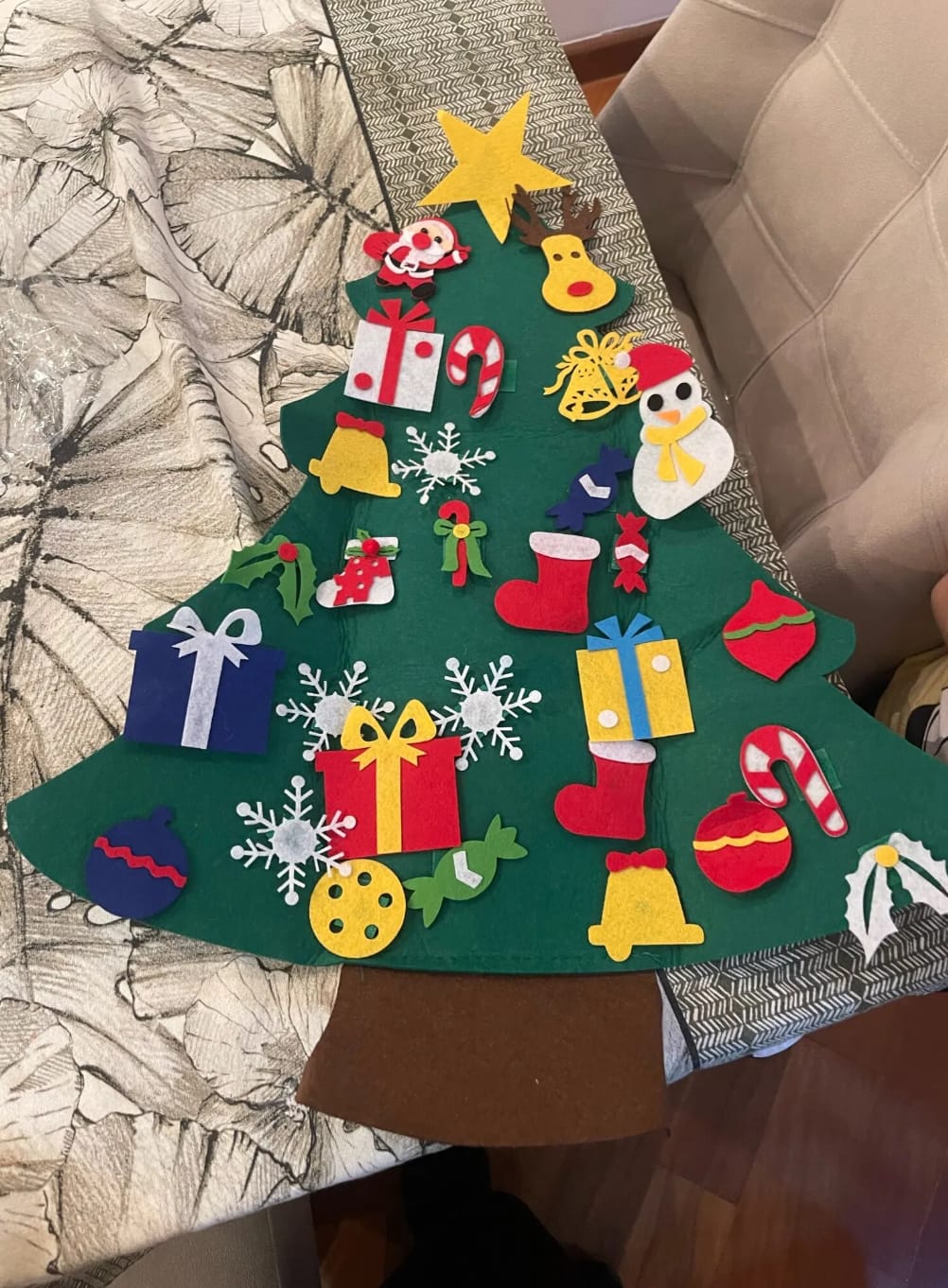 Customer photo review of Sapin de Noël Montessori en feutrine