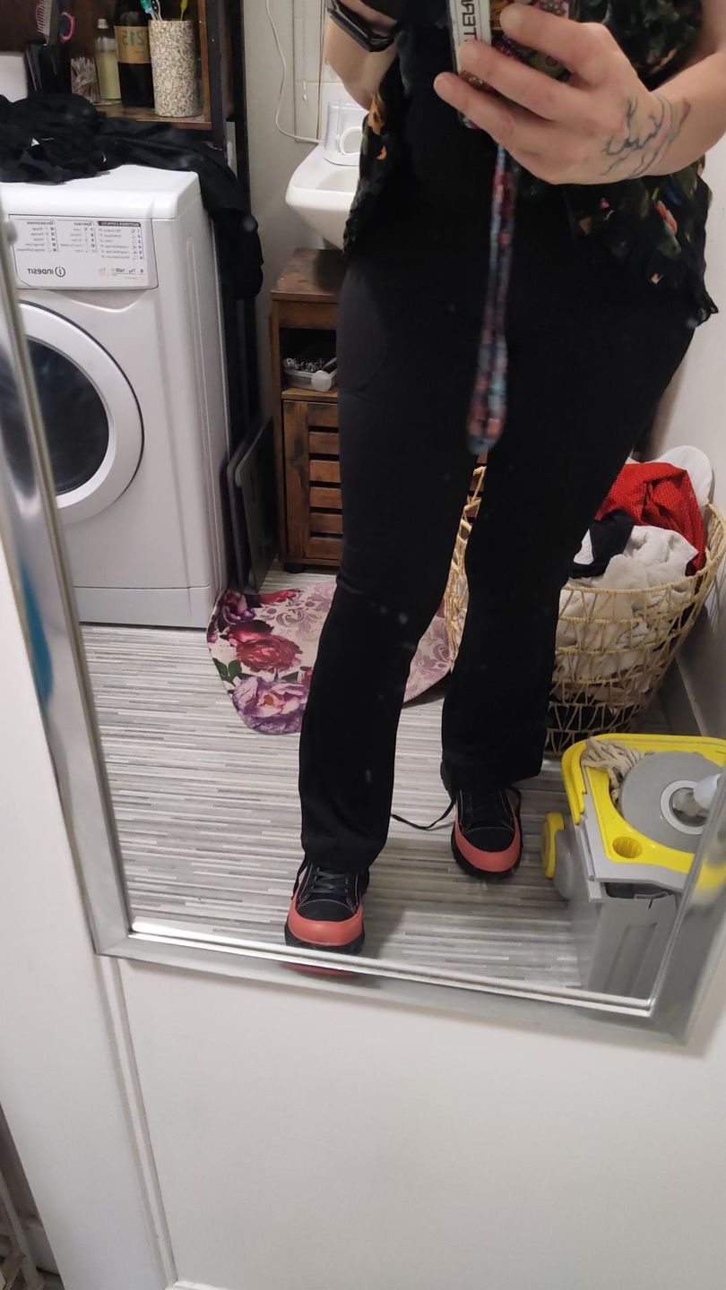 Customer photo review of Legging de Sport pour Femme Évasé & Pratique