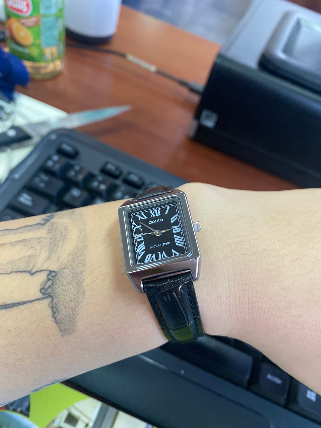 Customer photo review of Reloj Casio Tank Análogo LTP-V007L-1BUDF Cuero Dial Negro