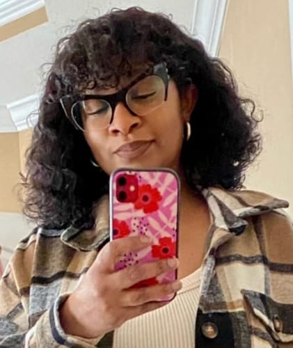 Customer photo review of Luvwin Water Wave Short Bang Wig No Lace Beginner Friendly 100% Human Hair