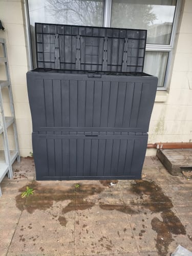 Customer photo review of Marvel Plus Deck Box