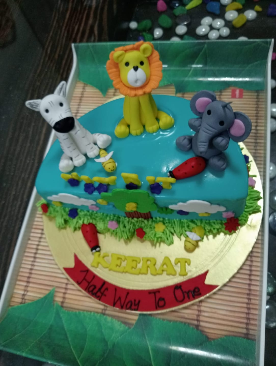 Customer photo review of Jungle Semi Cake