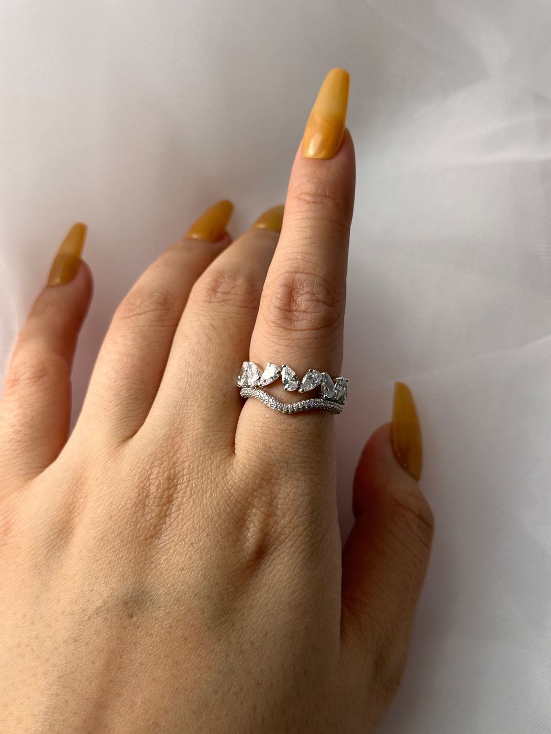 Customer photo review of Louily Unique Full Pear Cut Women's Wedding Band