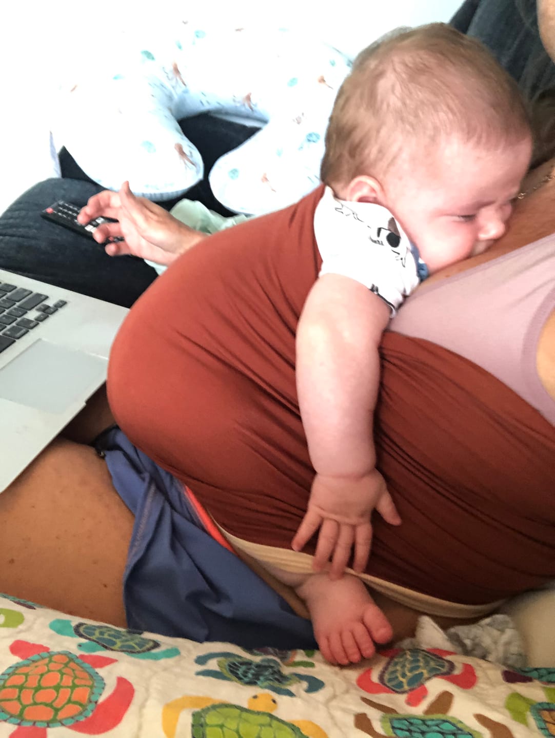 Customer photo review of Mama's Bonding Comforter