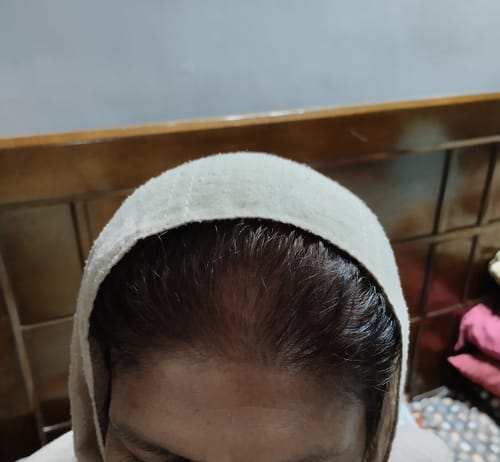 Customer photo review of Instant Hair Color Shampoo + Conditioner (Dark Brown) – A Blend of Herbal Extracts – For Men & Women