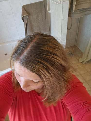 Customer photo review of LA Sunkissed Touch Up Color