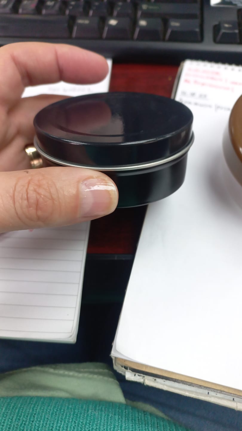 Customer photo review of 90 ml Tin Container with Lid (75 grams) - Black