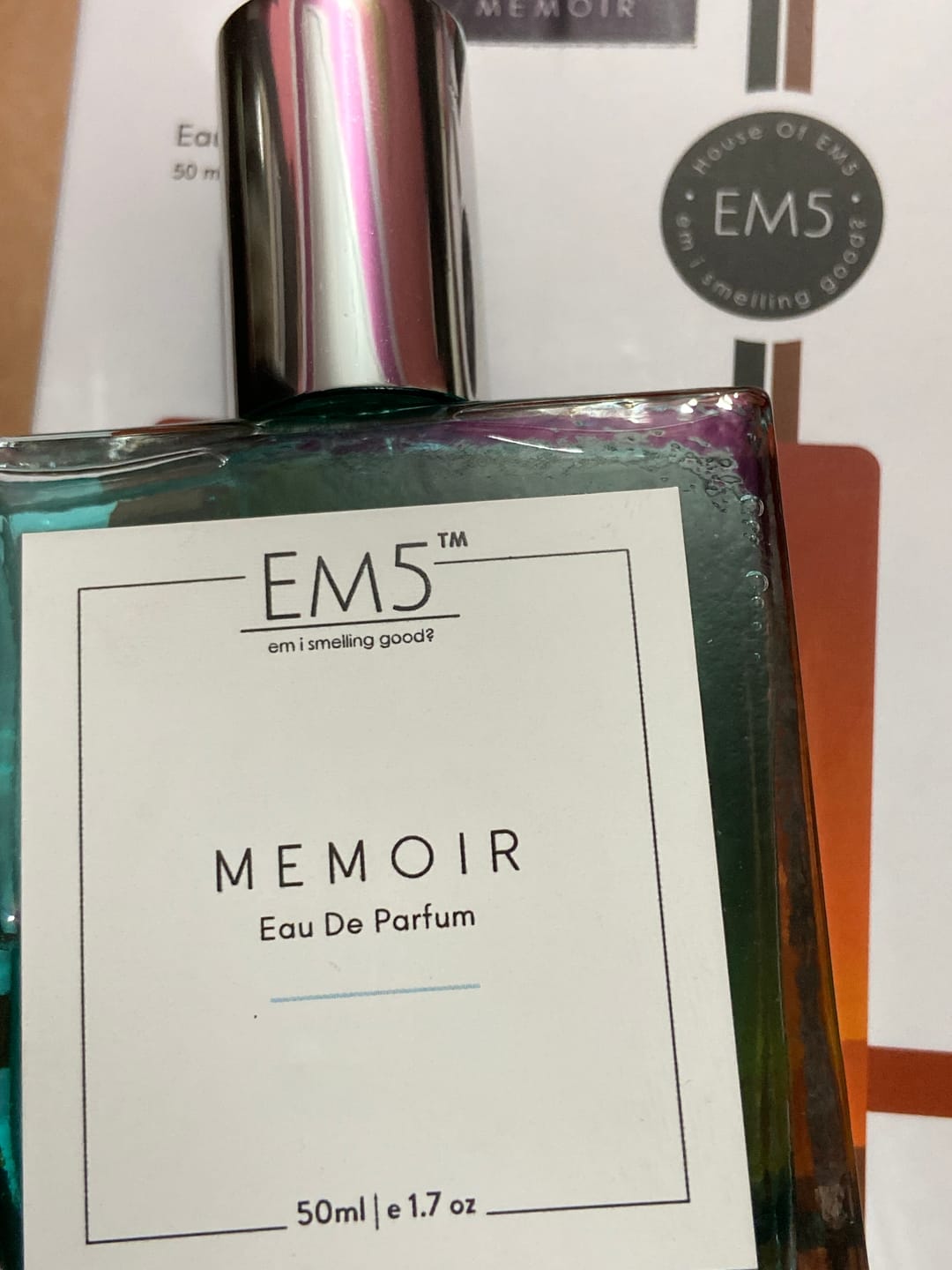 Customer photo review of EM5™ Memoir Unisex Perfume | Strong and Long Lasting | Fresh Citrus Woody | Luxury Gift for Men / Women | 50 ml Spray / 10ml Alcohol Free Roll On