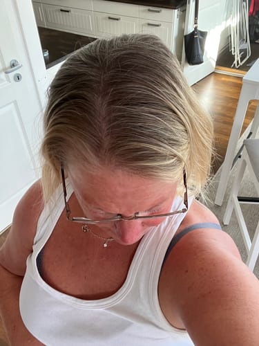 Customer photo review of LA Sunkissed Touch Up Color