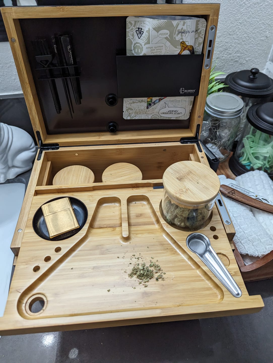 Customer photo review of DISCOVERY Storage stash Box Black