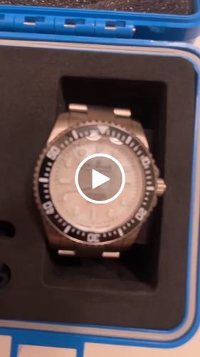 Customer video review of Oceaneva™ Men's Deep Marine Explorer II 1250M Titanium Watch White Mother Of Pearl
