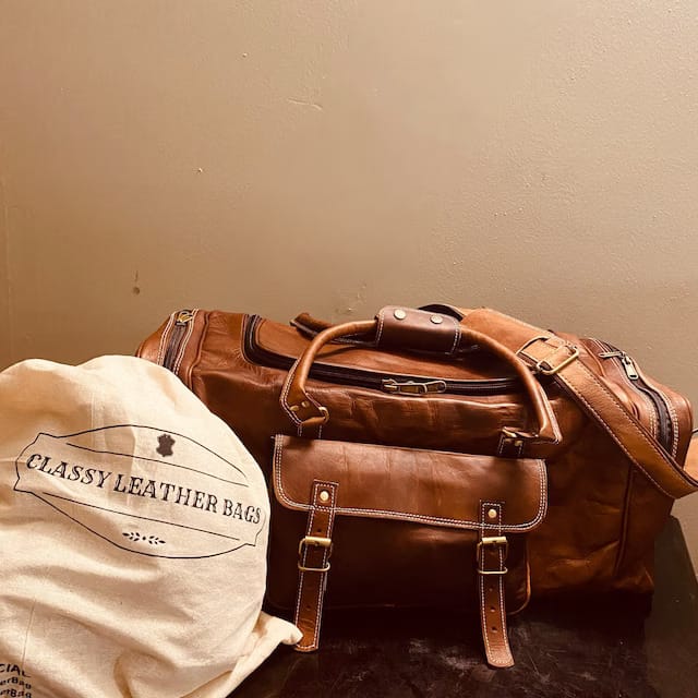 Customer photo review of Traveler Weekender Duffle
