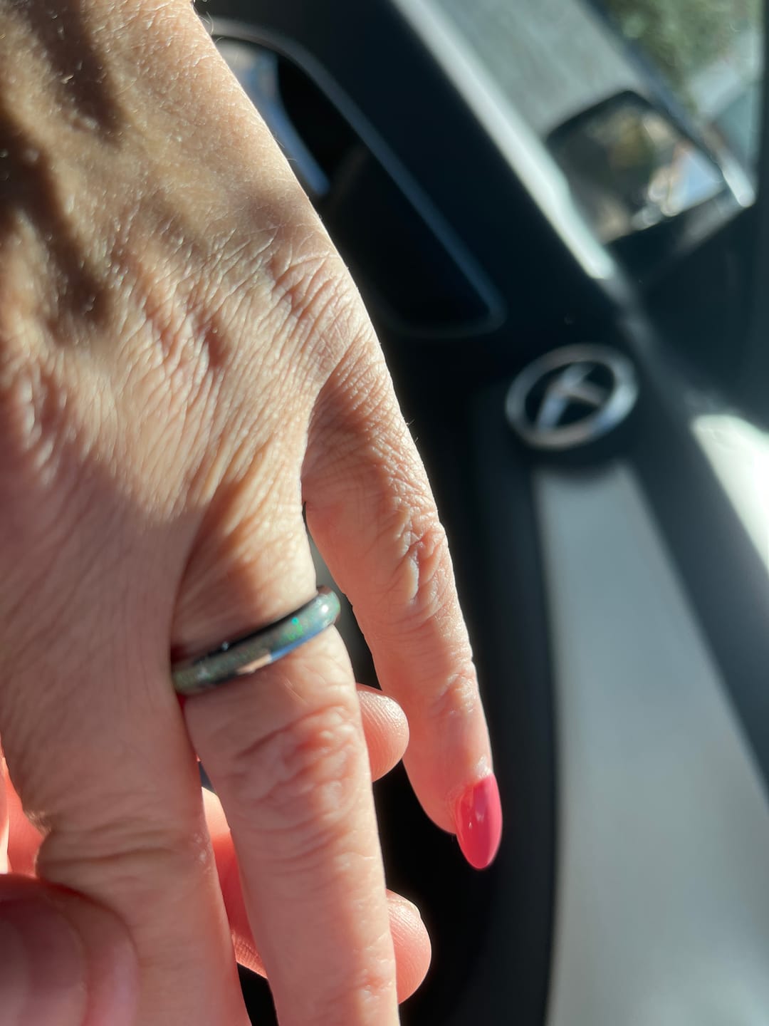 Customer photo review of The Original White Opal 4mm Wonder Ring