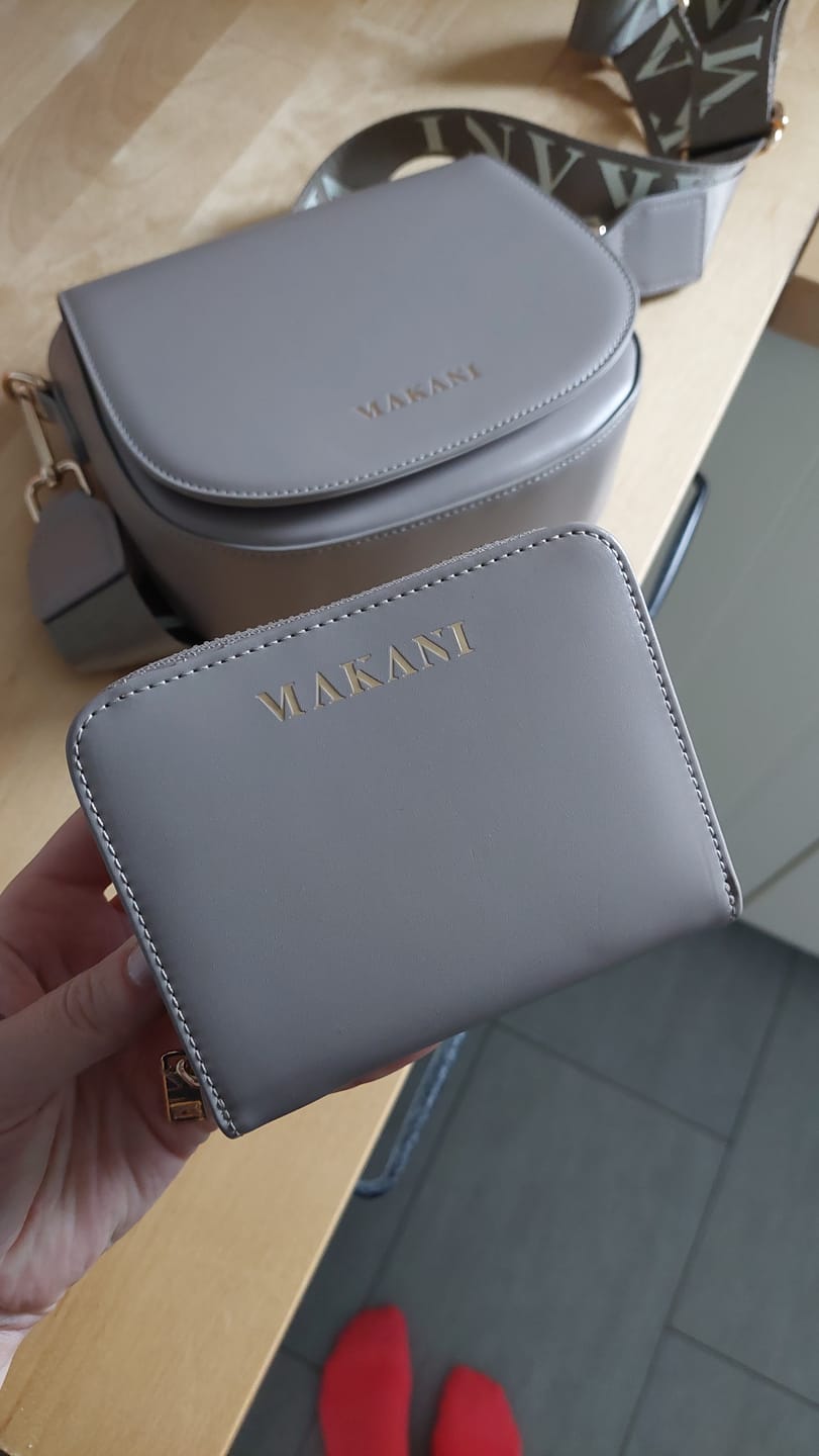 Customer photo review of KAIA - TAUPE