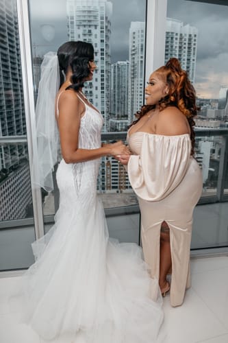 Customer photo review of Zuri