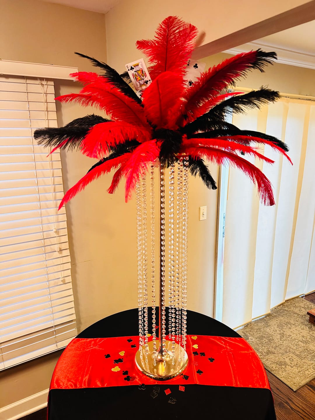 Customer photo review of Ostrich Feather Rental 16-20" (Red) - 250pcs