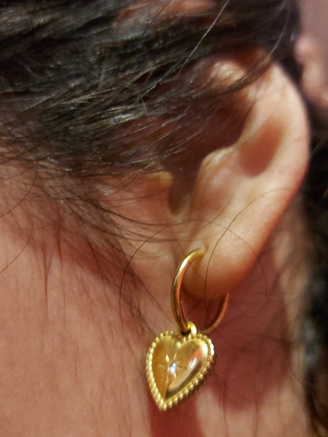 Customer photo review of Aretes Little Heart