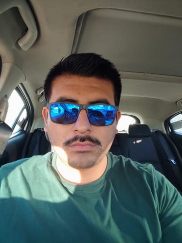 Customer photo review of Thomas Blue + Clip magnético