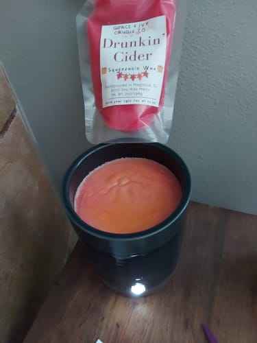 Customer photo review of Squeezable Wax
