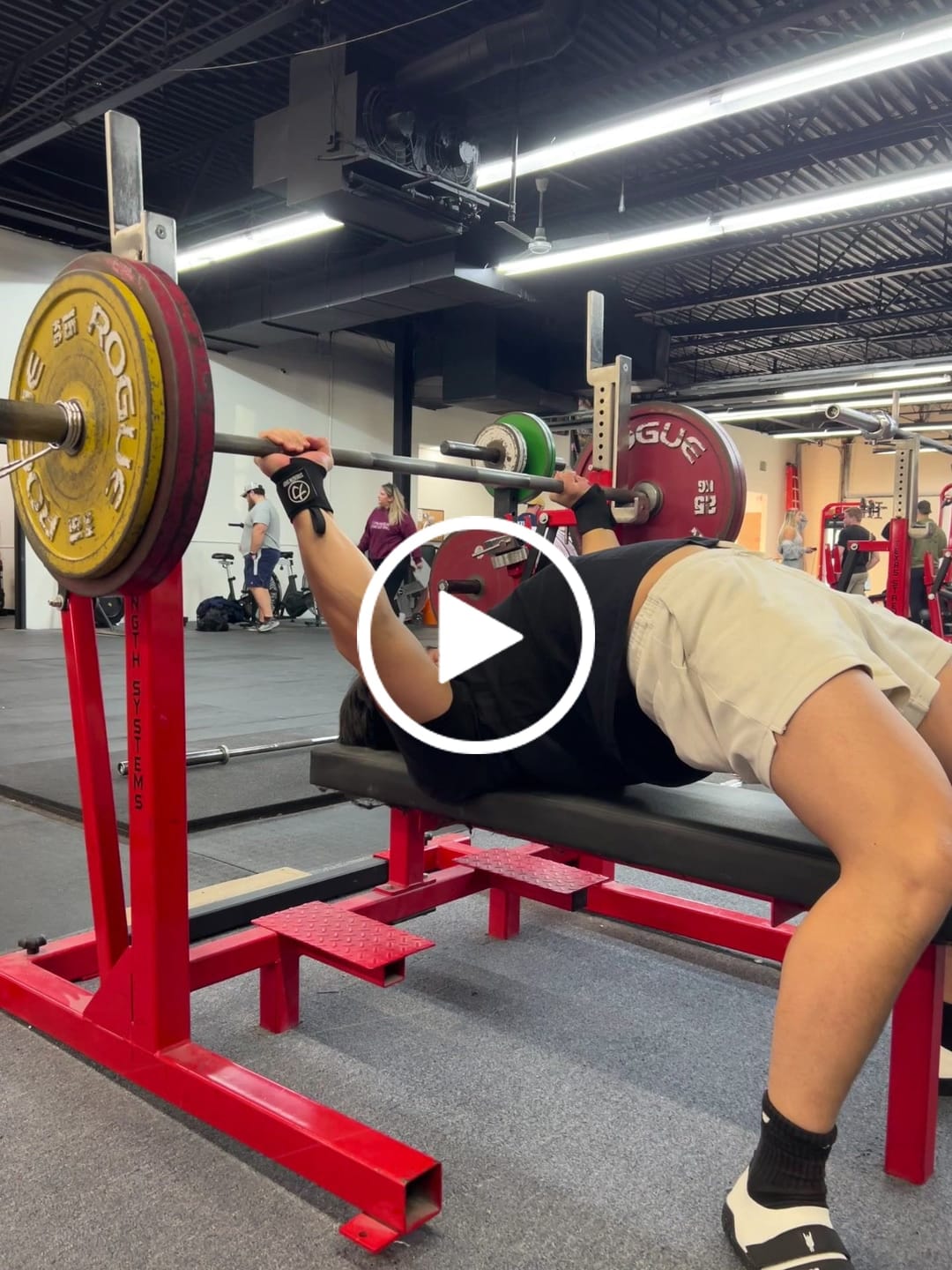 Customer video review of Strength Shop Super Stiff Wrist Wraps - Black - USPA & IPF Approved