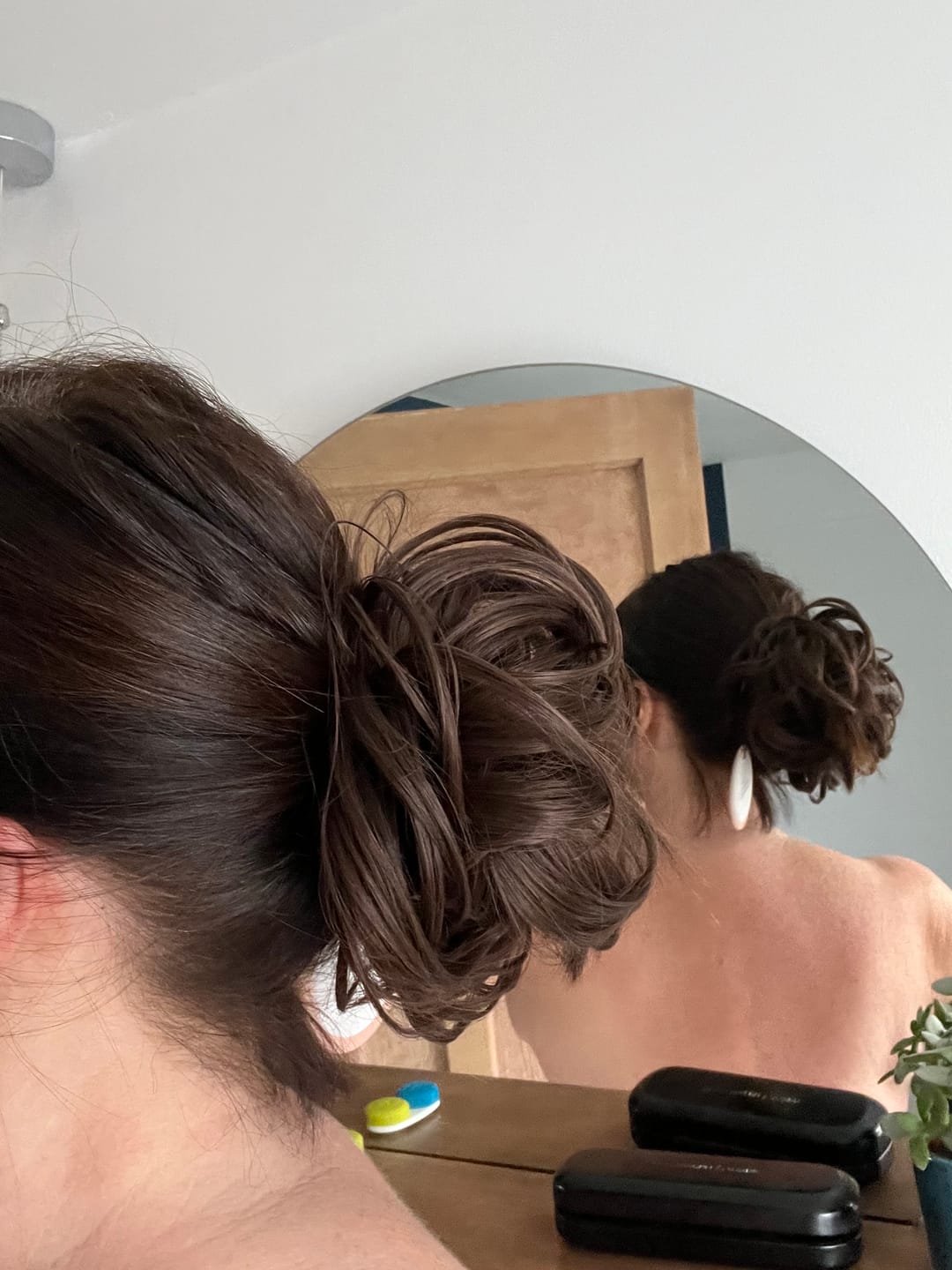 Customer photo review of Flicky Messy Scrunchie Bun