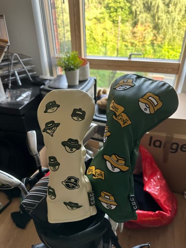 Customer photo review of Full Signature Headcover Bundle