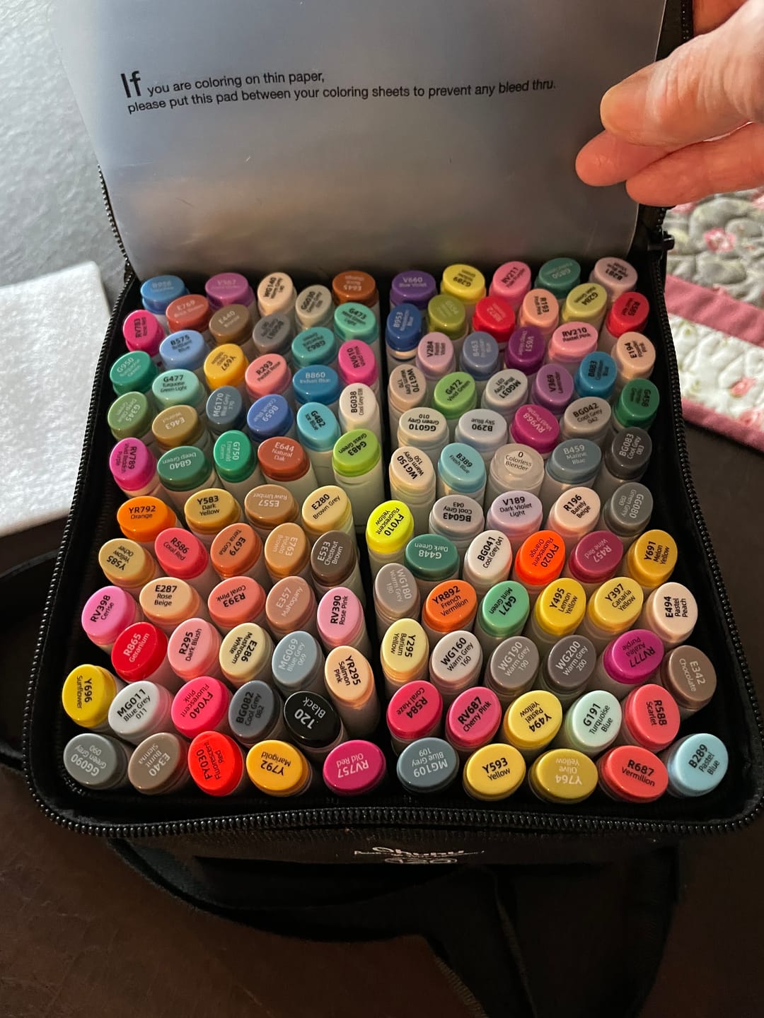 Customer photo review of Ohuhu Oahu 120 Colors Dual Tips Alcohol Art Markers, Fine & Chisel