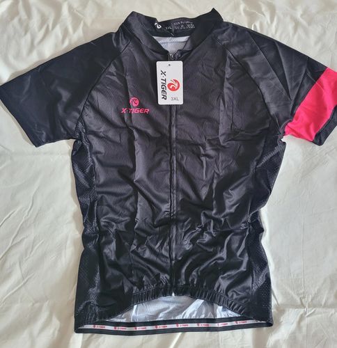 Customer photo review of Tenues de cyclisme pour femmes⎮Combinaisons noir et rose