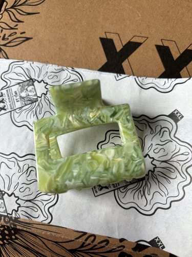 Customer photo review of Hair Claw Mini