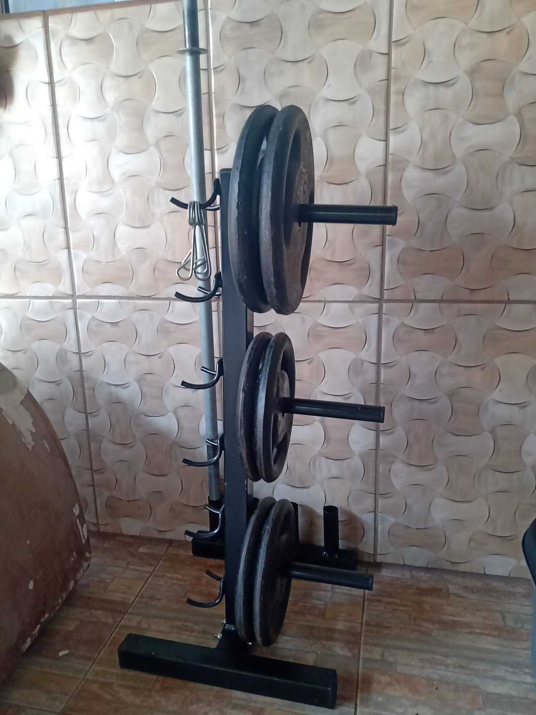 Customer photo review of Suporte Profissional P/ BarraS E Anilhas 200kg