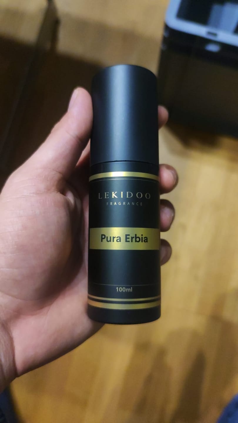 Customer photo review of Pura Erbia Autoparfüm