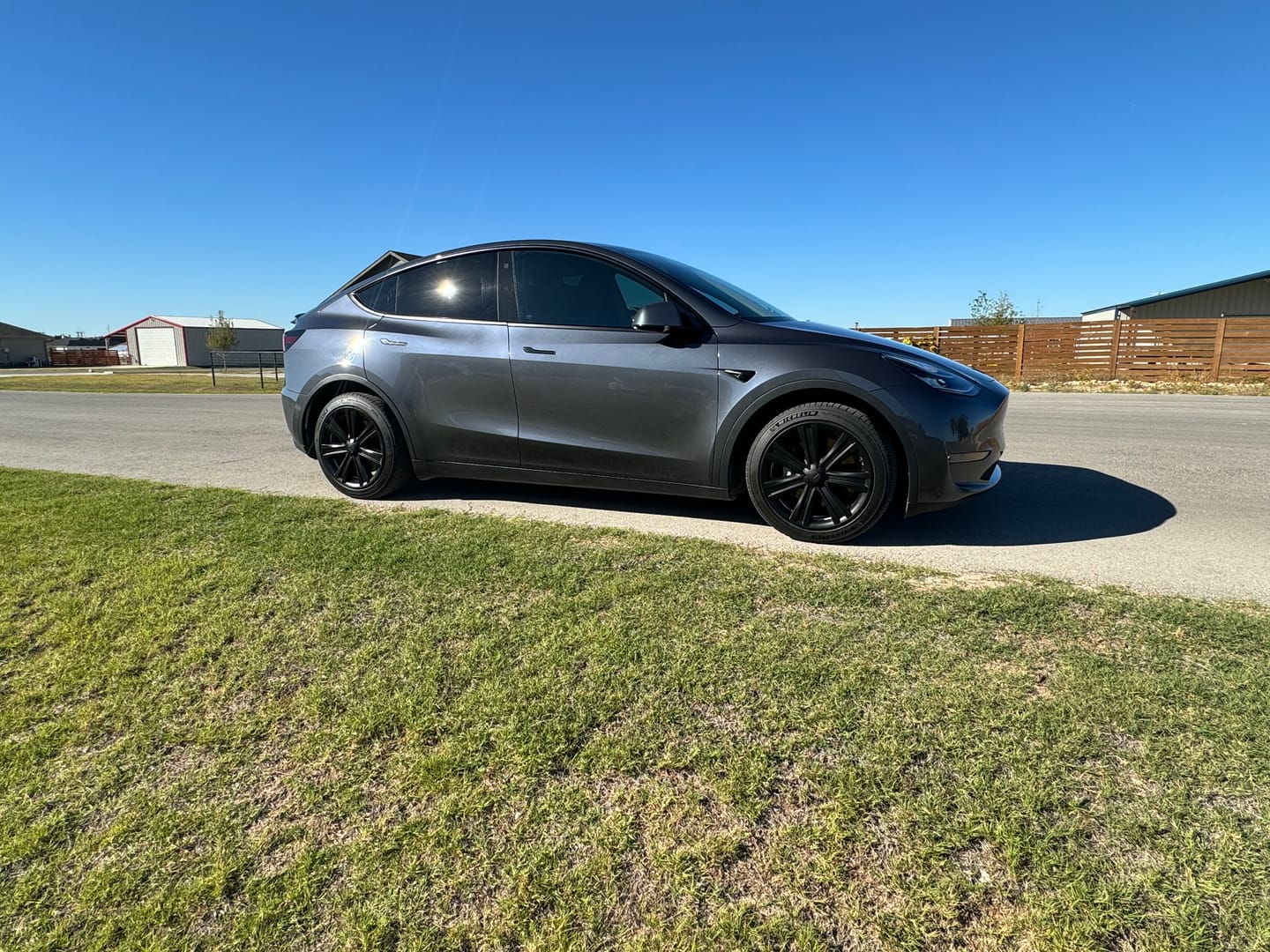 Customer photo review of TESPLUS 19'' Arachnid Style Wheel Cover for Model S/Y
