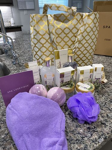 Customer photo review of Vanilla Fashion Bath Set Tote