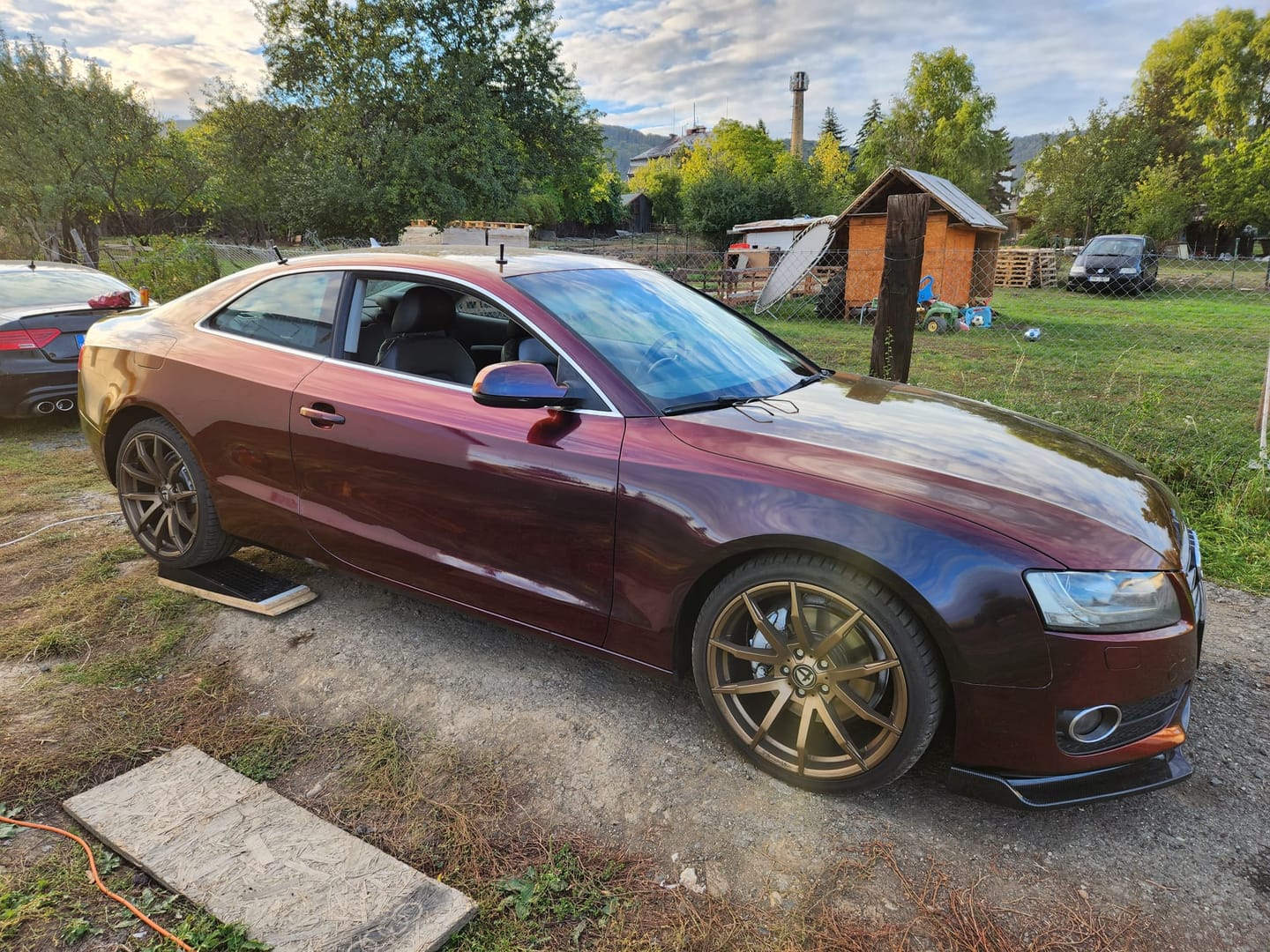 Customer photo review of Rainbow Drift Black Red Vinyl Wrap