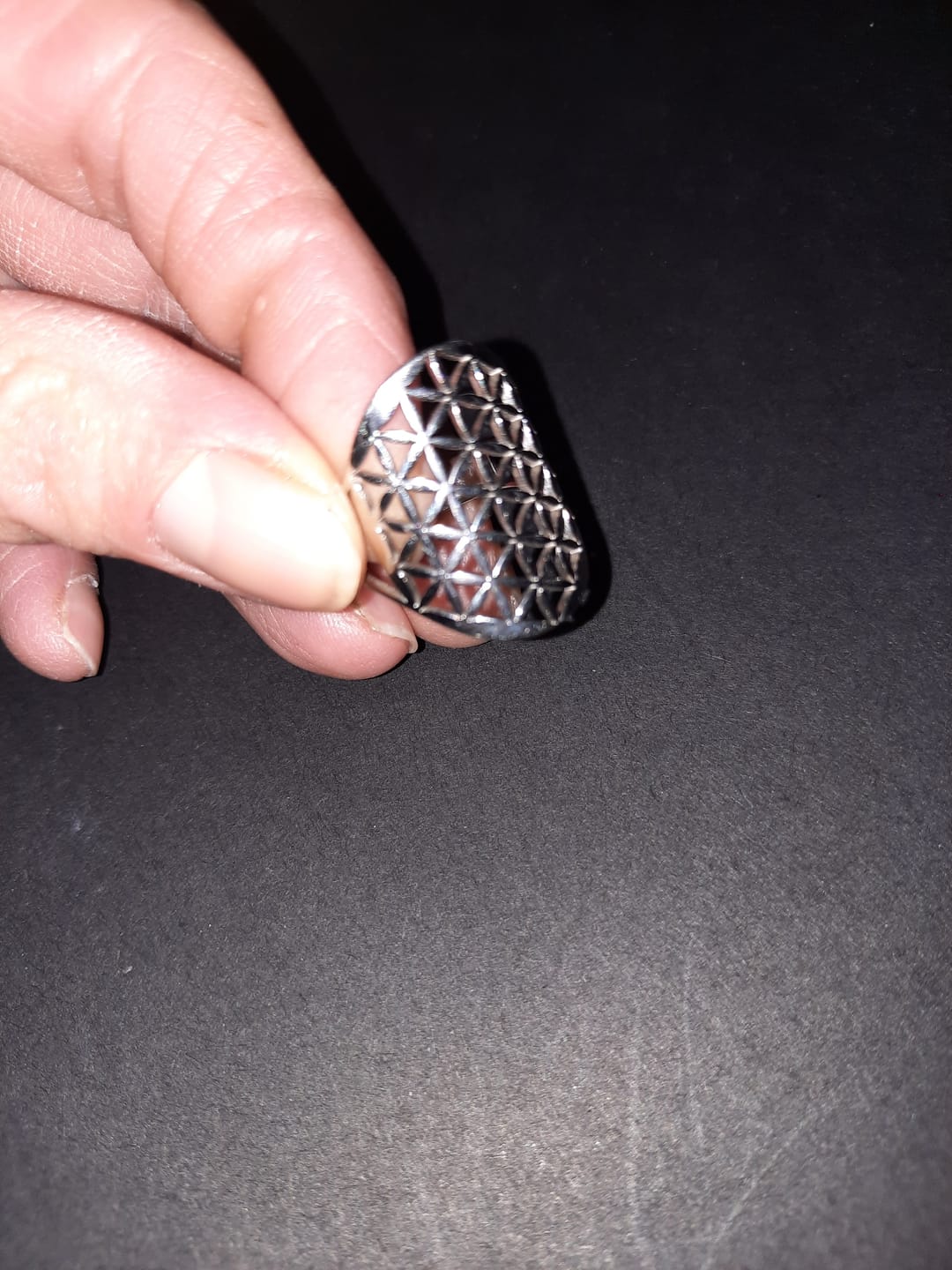 Customer photo review of Bague Ajustable "Fleur de Vie"