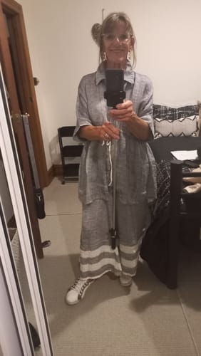 Customer photo review of Lyric Pants in Navy