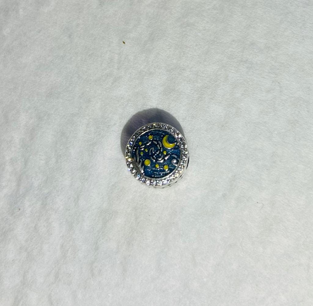 Customer photo review of Charm Noche Estrellada de Van Gogh