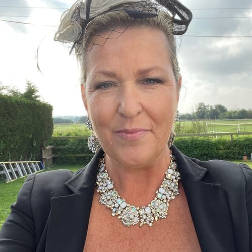 Customer photo review of AYVA White & Iridescent Necklace Set