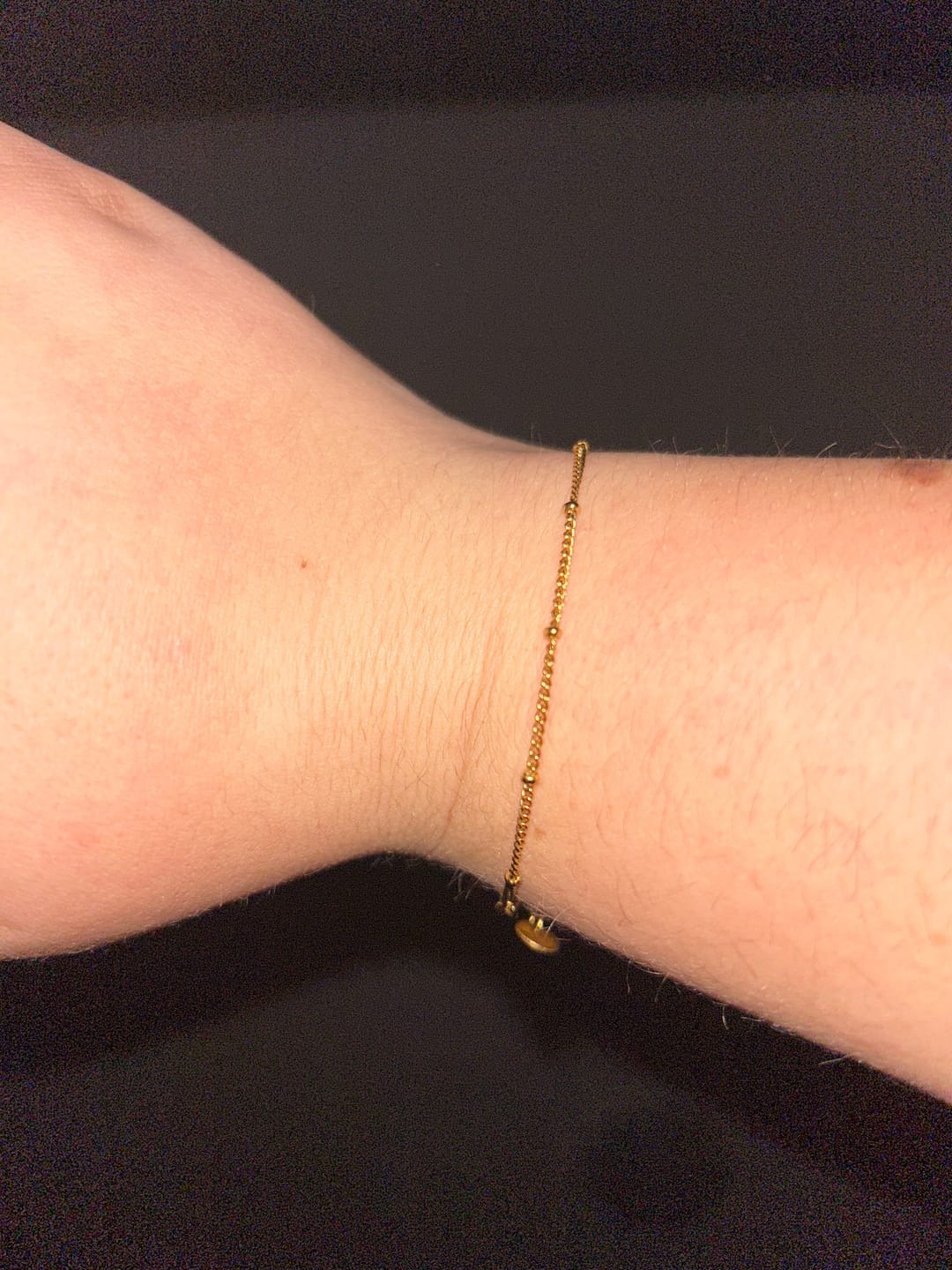Customer photo review of Simple Dots Armband | 18K vergoldet