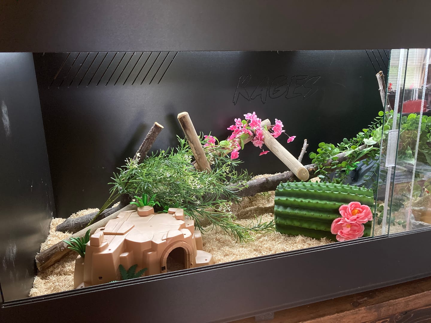Customer photo review of 60"x24"x24" / 5'x2'x2' Premium PVC Reptile Enclosure