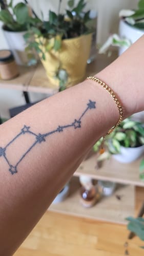 Customer photo review of Kira Bracelet - Gold