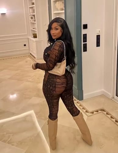 Customer photo review of Brooke