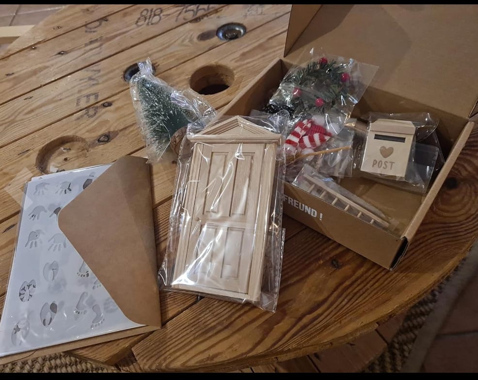 Customer photo review of Wichteltür Set inkl. Zubehör & Baustellen DIY KIT