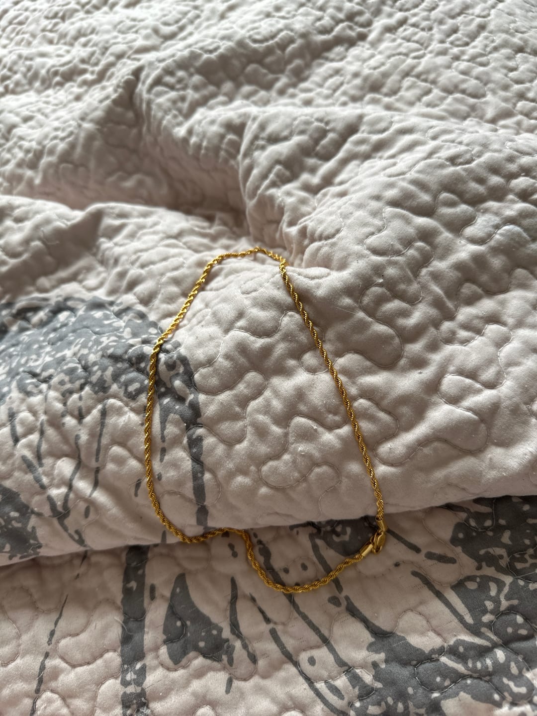 Customer photo review of CLEAN ROPE CHAIN. - 3MM 18K GOLD