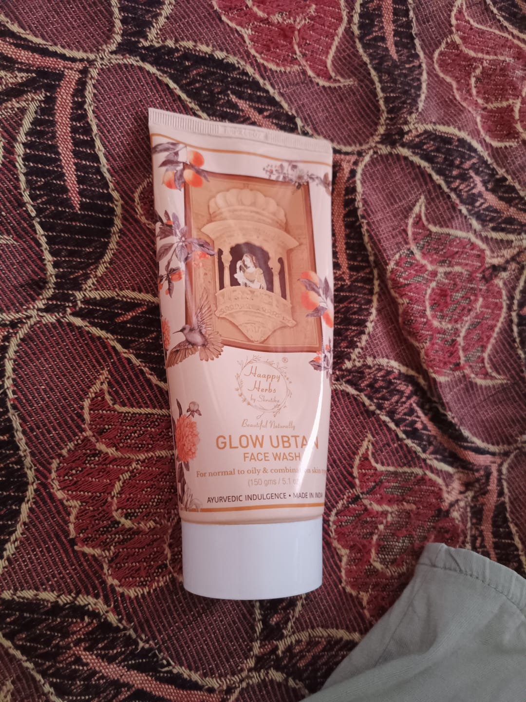 Customer photo review of Glow Ubtan Face Wash-150gms