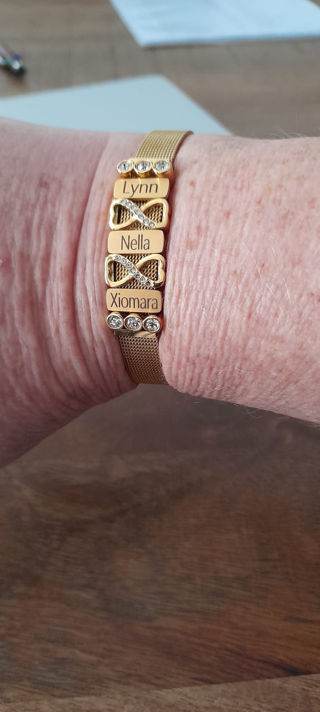Customer photo review of Mesh charm name gold